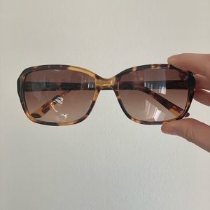 NWOT Elle sunglasses